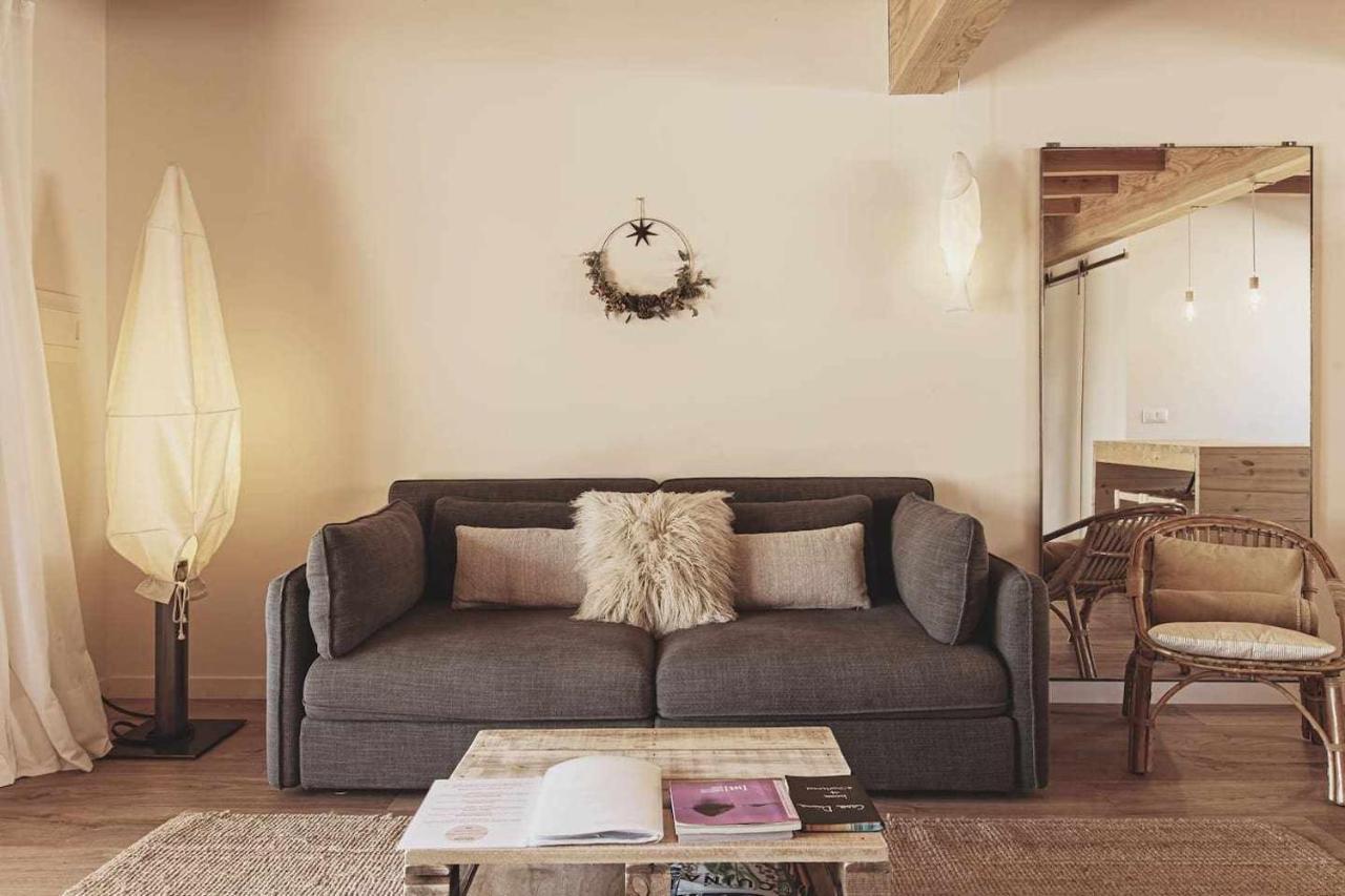 Casa Diana - B - By Lohodihomes Sant Jordi Desvalls Exteriör bild