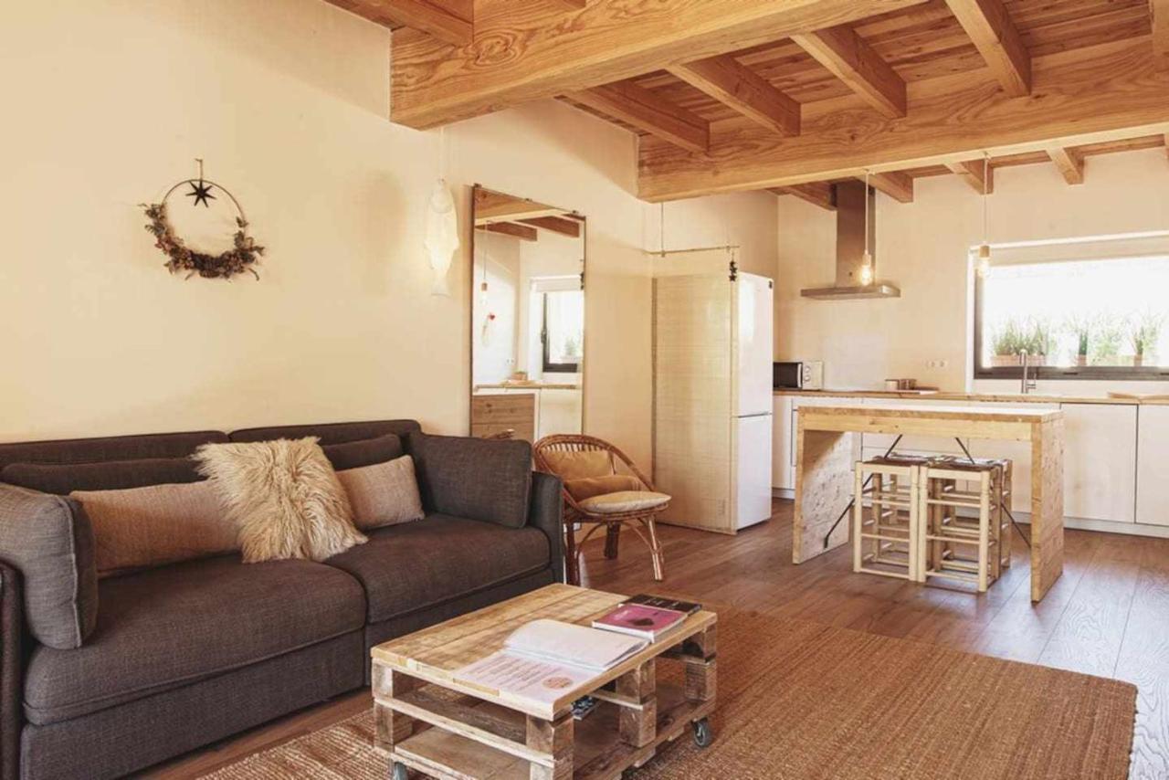 Casa Diana - B - By Lohodihomes Sant Jordi Desvalls Exteriör bild