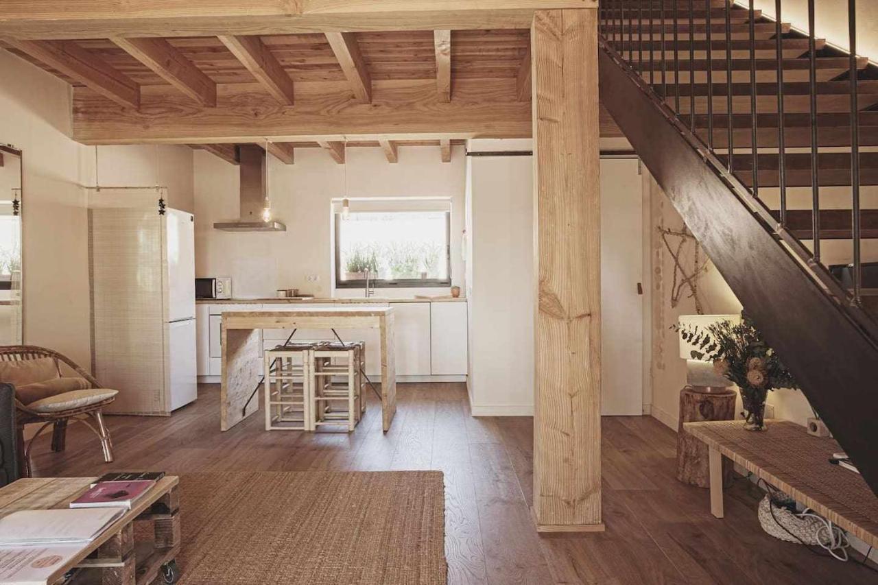 Casa Diana - B - By Lohodihomes Sant Jordi Desvalls Exteriör bild